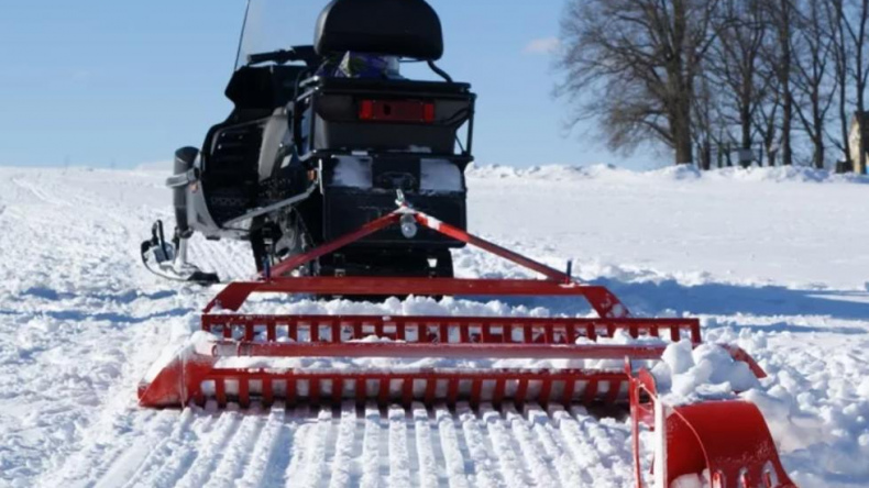 Прокладка лыжных трасс бороной SNOWPRO