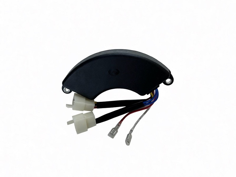 Регулятор напряжения генератора Loncin LCD6500D-A,LC8000D-AS,LCD7500D/660150137-0001